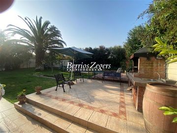 Casa en Venta en Cercano Colegio San Jose de Chicureo