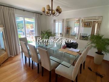 Casa en Venta en Cercano Colegio San Jose de Chicureo
