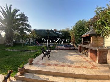 Casa en Venta en Cercano Colegio San Jose de Chicureo