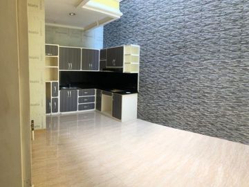 Disewakan rumah di city resort cengkareng