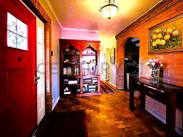 Se vende Casa, Metro Castillo Velasco, La Reina