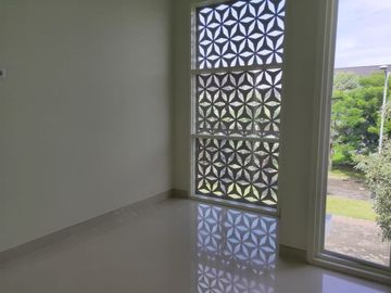 Rumah Premium dengan sistem smarthome dan Kolam Renang pribadi strategis 5 menit pintu tol Sidoarjo kota