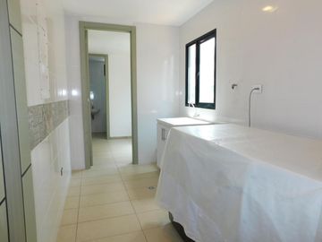 apartamento en venta en altos de riomar. Cod V90470