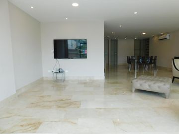 apartamento en venta en altos de riomar. Cod V90470