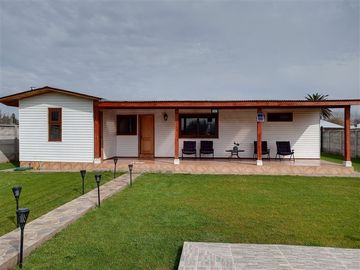 Casa en venta de 178 m2 + Terreno de 1.125 m2 en Coinco