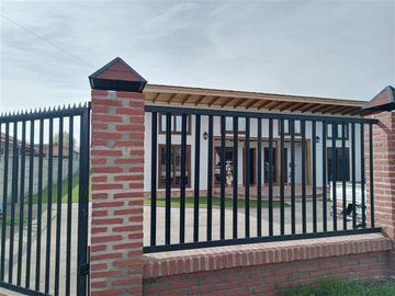 Casa en venta de 178 m2 + Terreno de 1.125 m2 en Coinco