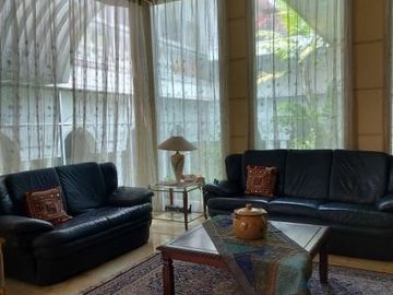 Rumah di Kemang, 2Lt, Pool, Hal. Luas, di Area Elite Bangka