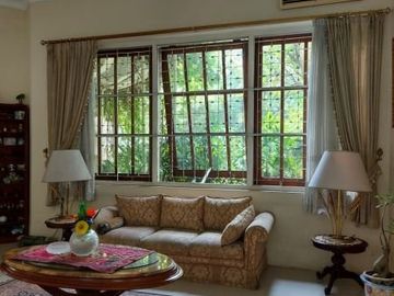 Rumah di Kemang, 2Lt, Pool, Hal. Luas, di Area Elite Bangka