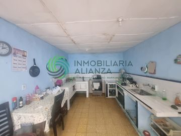 casa en venta en antonia santos. Cod V61682