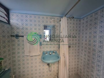 casa en venta en antonia santos. Cod V61682