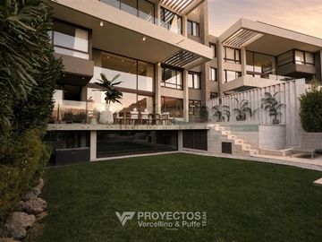 Casa con Vista Despejada en venta de 4 dorm. en Lo Barnechea