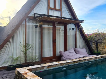 VILLA DI RAYA KEDAMPANG KEROBOKAN BADUNG