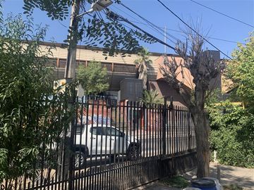 Casa en Venta en ESTADIO MONUMENTAL//METRO PEDREROS**365 MTS2