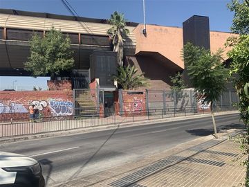 Casa en Venta en ESTADIO MONUMENTAL//METRO PEDREROS**365 MTS2
