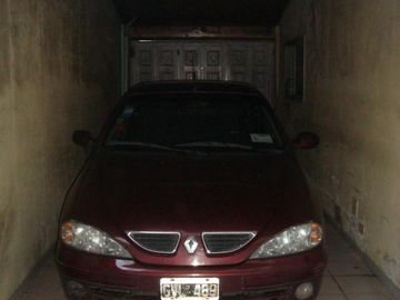 AMPLIO CHALET. EXCEL.UBIC.Ba. LOS ALAMOS.4 DORM.GARAG+PATIO.1CDRA PLAZA, A CDRS AV H.IRIGOYEN.