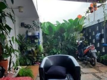 Rumah Pondok Kacang Strategis Siap Huni