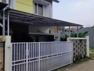 Rumah Pondok Kacang Strategis Siap Huni