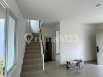 Rumah 2 Lantai Nara Village Gading Serpong