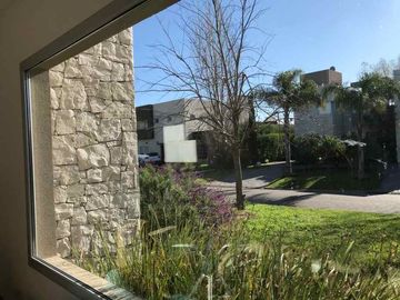 Casa en venta en Fincas de Iraola Ii