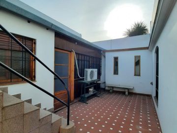 Casa PH en venta en Gerli Este