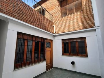 Casa PH en venta en Gerli Este