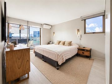 Penthouse en arriendo 3 dorm. 3 baños más servicios Vitacura