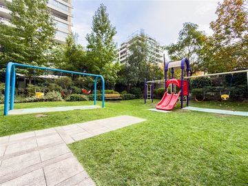 Penthouse en arriendo 3 dorm. 3 baños más servicios Vitacura