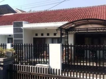 Rumah cihanjuang dekat sariwangi, pesantren bandung barat