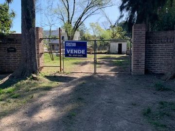VENTA CASA QUINTA CON PILETA FLORENCIO VARELA