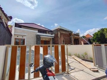 Rumah Baru Jalan Kaliurang km 10 Gentan