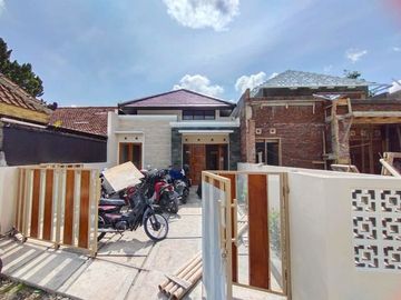 Rumah Baru Jalan Kaliurang km 10 Gentan
