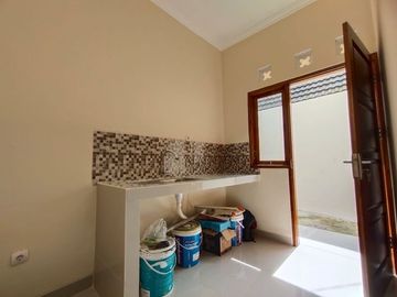 Rumah Baru Jalan Kaliurang km 10 Gentan