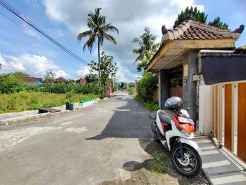 Rumah Baru Jalan Kaliurang km 10 Gentan