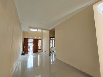 Rumah Baru Jalan Kaliurang km 10 Gentan