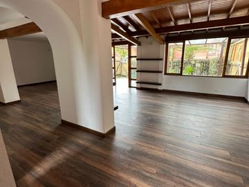 casa en arriendo en martin pescador. Cod A217757