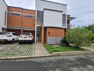 casa en venta en cinco soles. Cod V16694