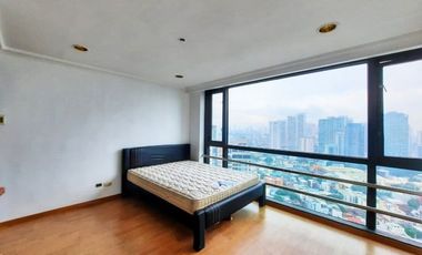Penthouse for Lease Poblacion Makati along Burgos St