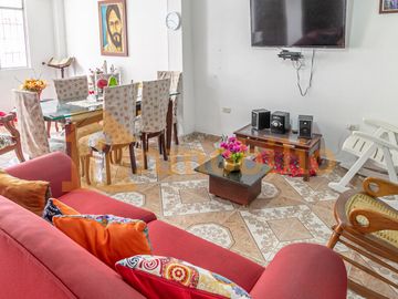 En venta cómodo apartamento en el Brr Ricaurte