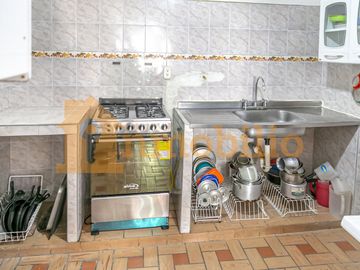 En venta cómodo apartamento en el Brr Ricaurte