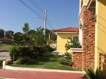 2-Storey 5 Bedroom Elegant House & Lot for SALE in Angeles City near CLARK