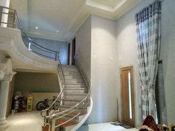 Rumah Mewah Bekasi Utara FULL RENOVASI Deket Harapan Indah