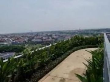 Apt. Anderson unit baru, view pool-jalan, full furnish mewah