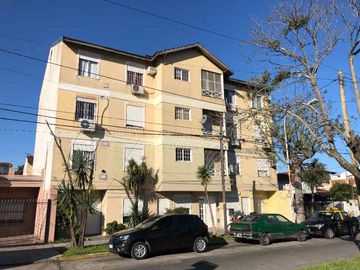 Departamento Tipo Casa en venta en Villa Luzuriaga