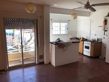Departamento Tipo Casa en venta en Villa Luzuriaga