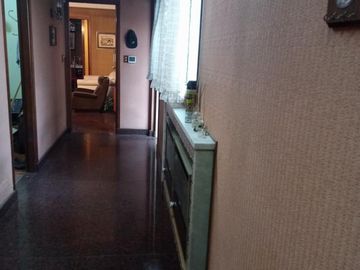 Chalet en venta de cinco ambientes de categoria en Haedo Norte Barrio Guemes