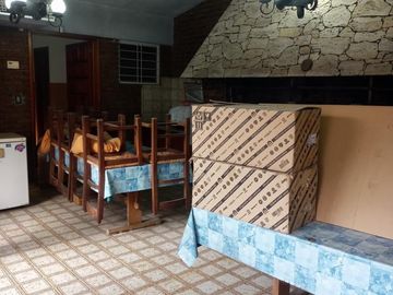 Chalet en venta de cinco ambientes de categoria en Haedo Norte Barrio Guemes