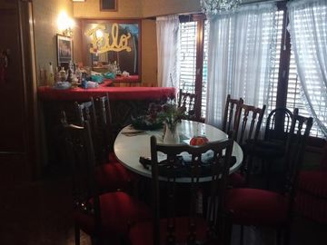 Chalet en venta de cinco ambientes de categoria en Haedo Norte Barrio Guemes