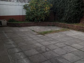 Chalet en venta de cinco ambientes de categoria en Haedo Norte Barrio Guemes