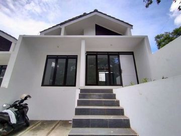 Rumah baru minimalis dan siap huni di cikutra dekat cigadung