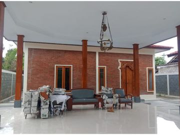 Rumah Premium Klasik Nan Cantik Tipe Joglo di Prambanan